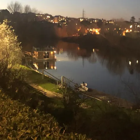 Aurora 31 - & Breakfast