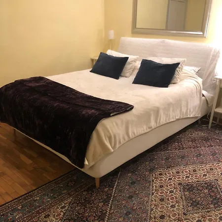 Aurora 31 - & Breakfast 4*