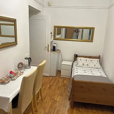 Bed & Breakfast Aurora 31 - & Breakfast 4*