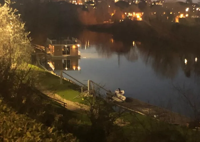 Aurora 31 - & Breakfast